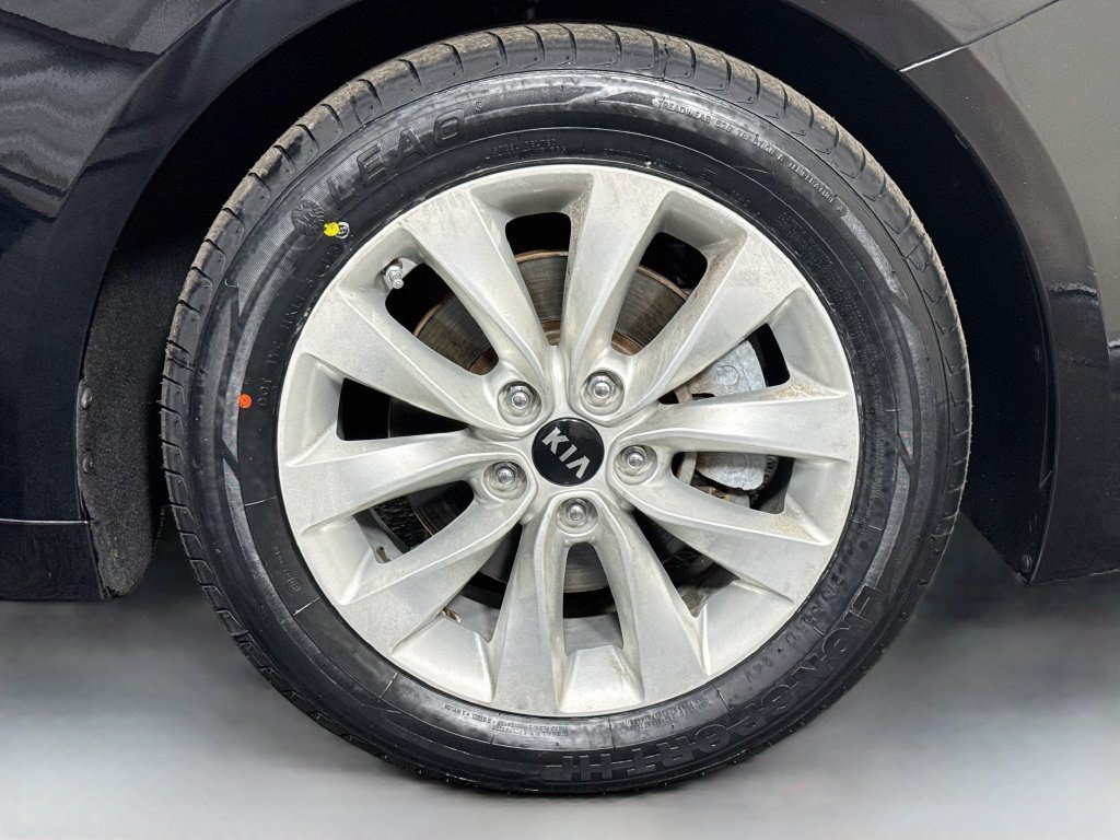 Used 2018 Kia Optima LX w/ 17" Alloy Wheels Package FWD image 30
