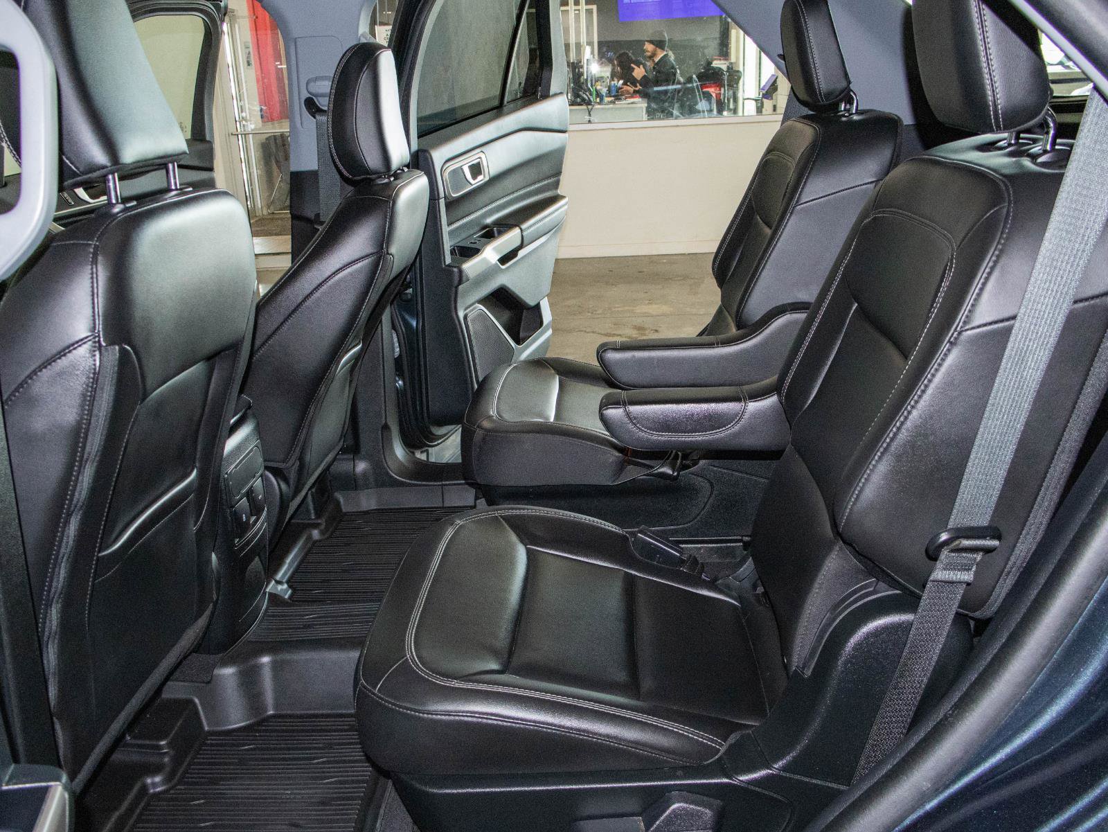 Used 2023 Ford Explorer XLT w/ Equipment Group 202A image 14