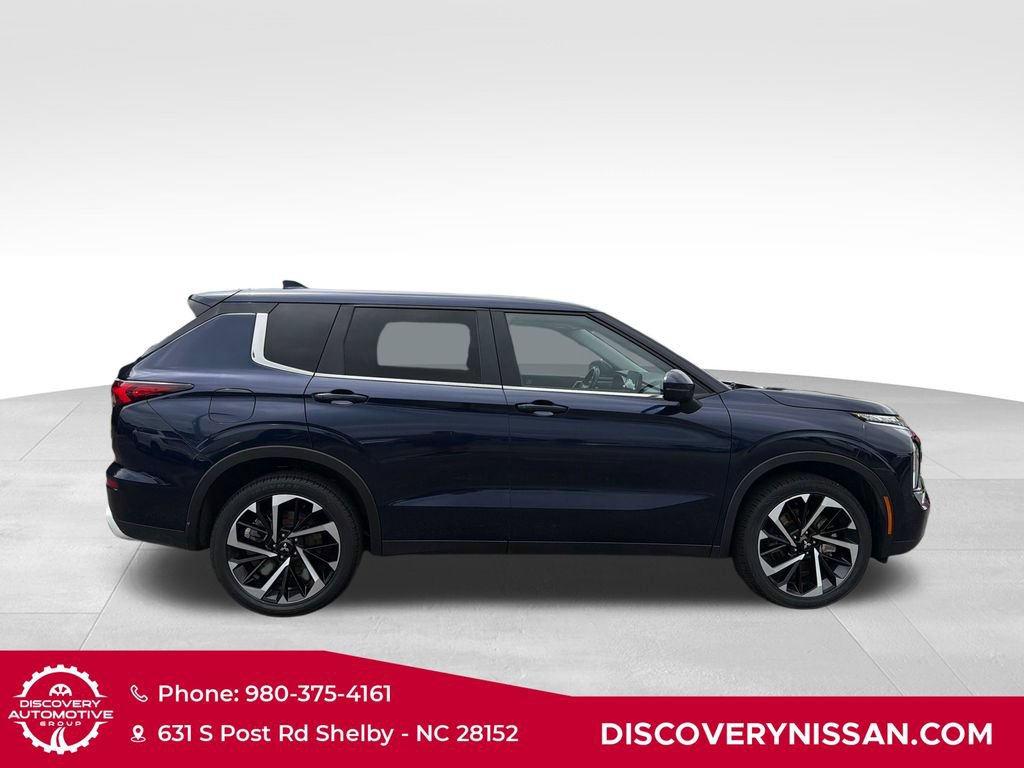 Used 2024 Mitsubishi Outlander SE AWD/4WD image 5