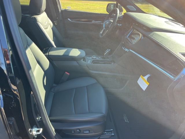 New 2026 Cadillac XT5 Premium Luxury w/ LPO, Floor Liner Package image 41