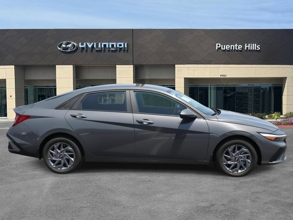 New 2026 Hyundai Elantra Sport FWD image 2