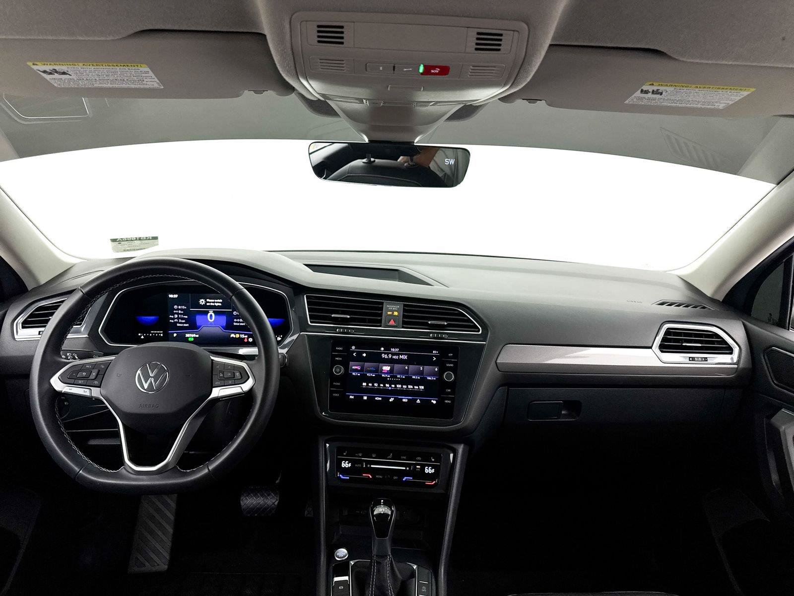 Used 2022 Volkswagen Tiguan SE FWD image 19
