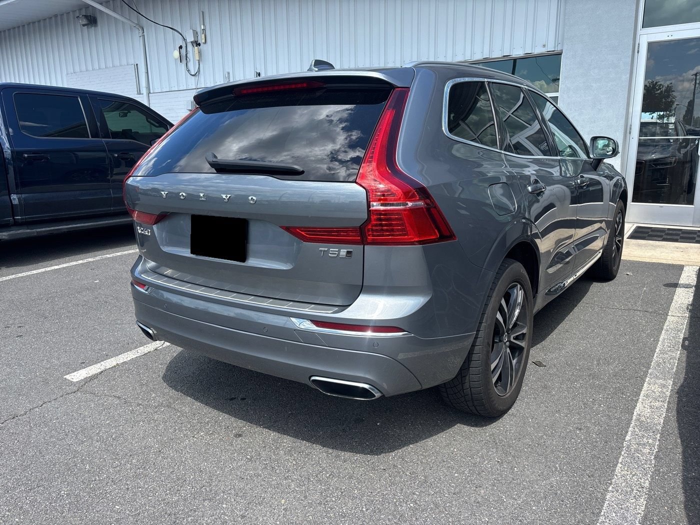 Used 2020 Volvo XC60 T5 Inscription w/ Protection Package Premier AWD/4WD image 5