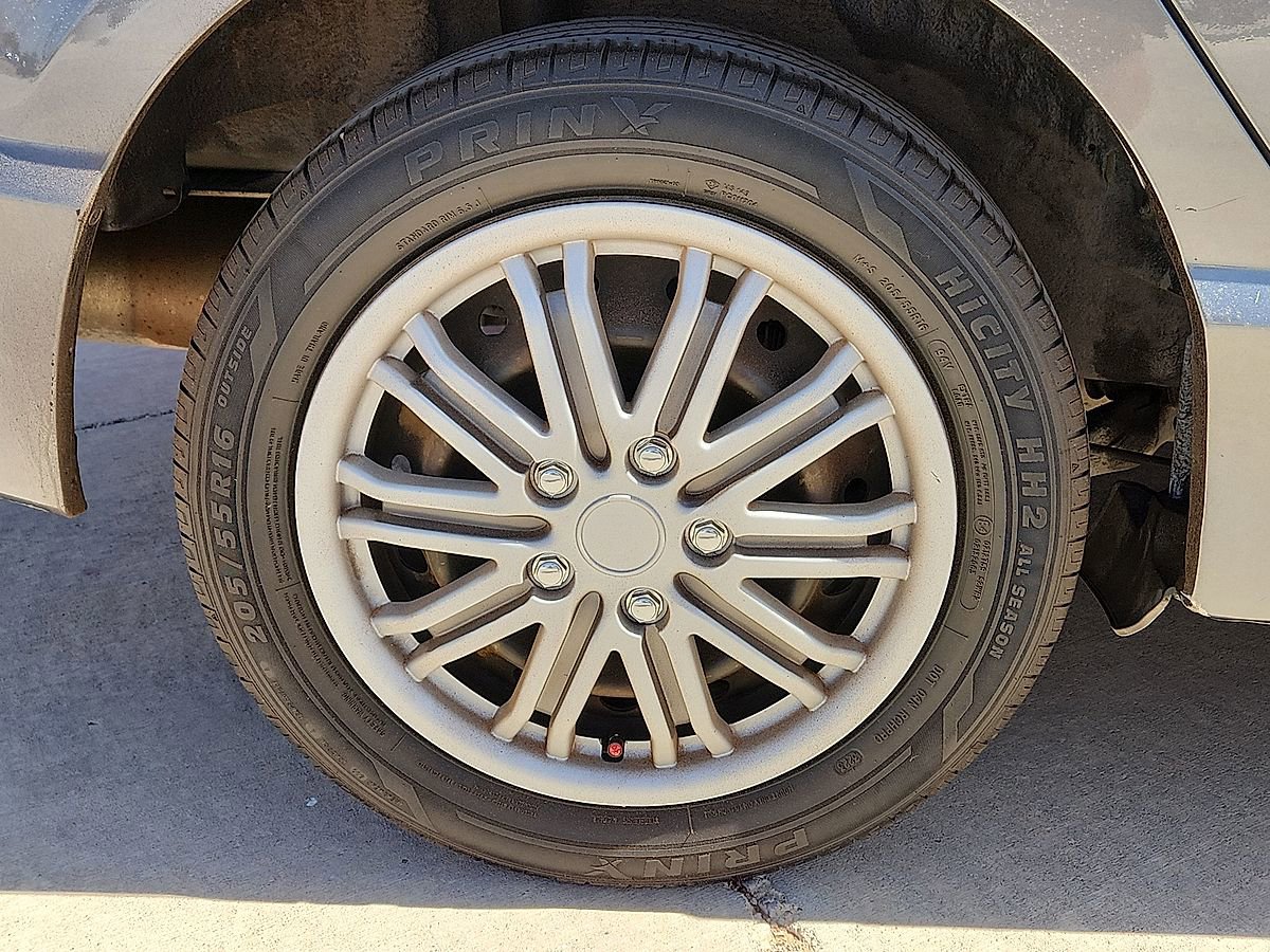 Used 2011 Honda Civic LX image 5