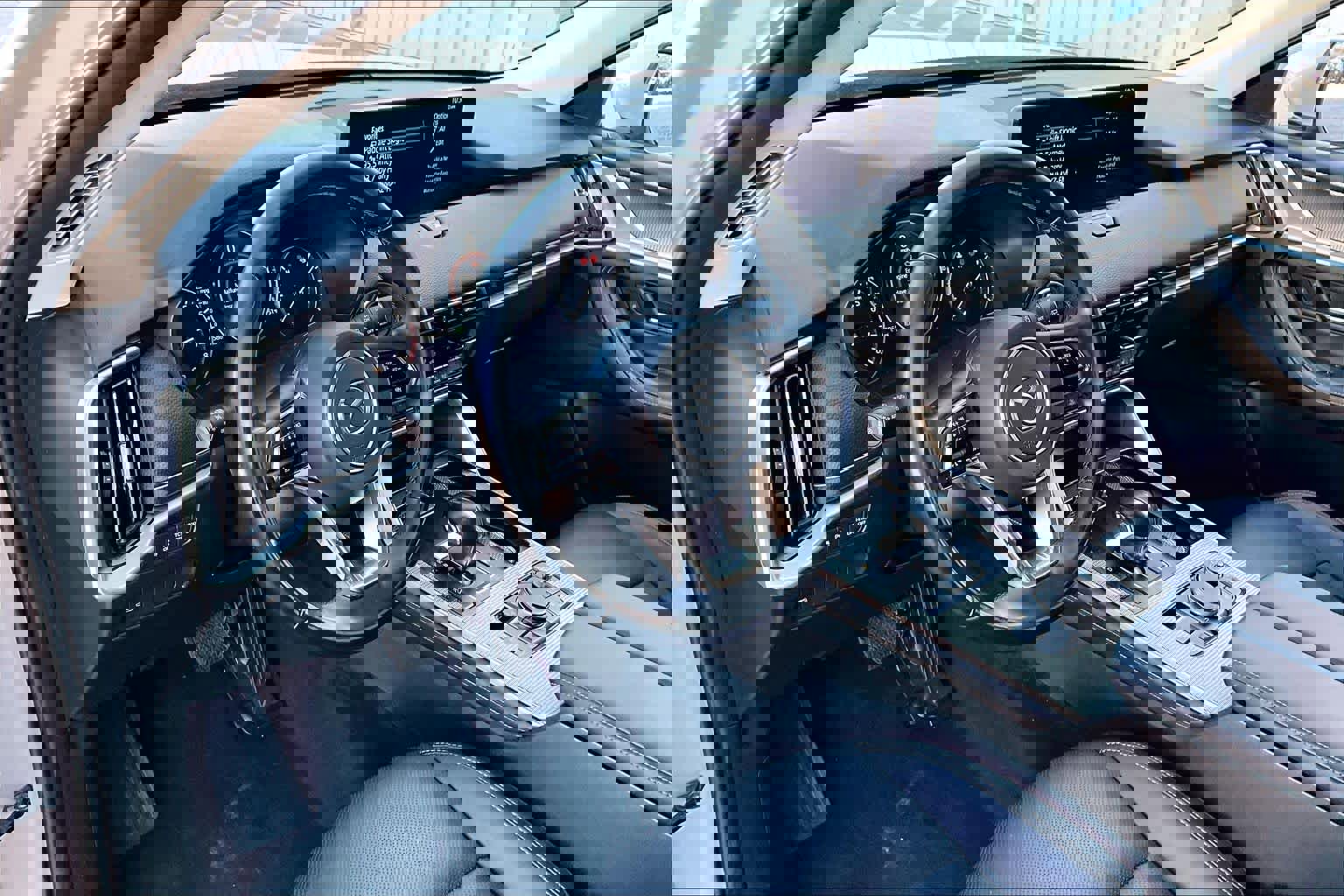 Used 2025 MAZDA CX-90 3.3 Turbo w/ Preferred Package image 17