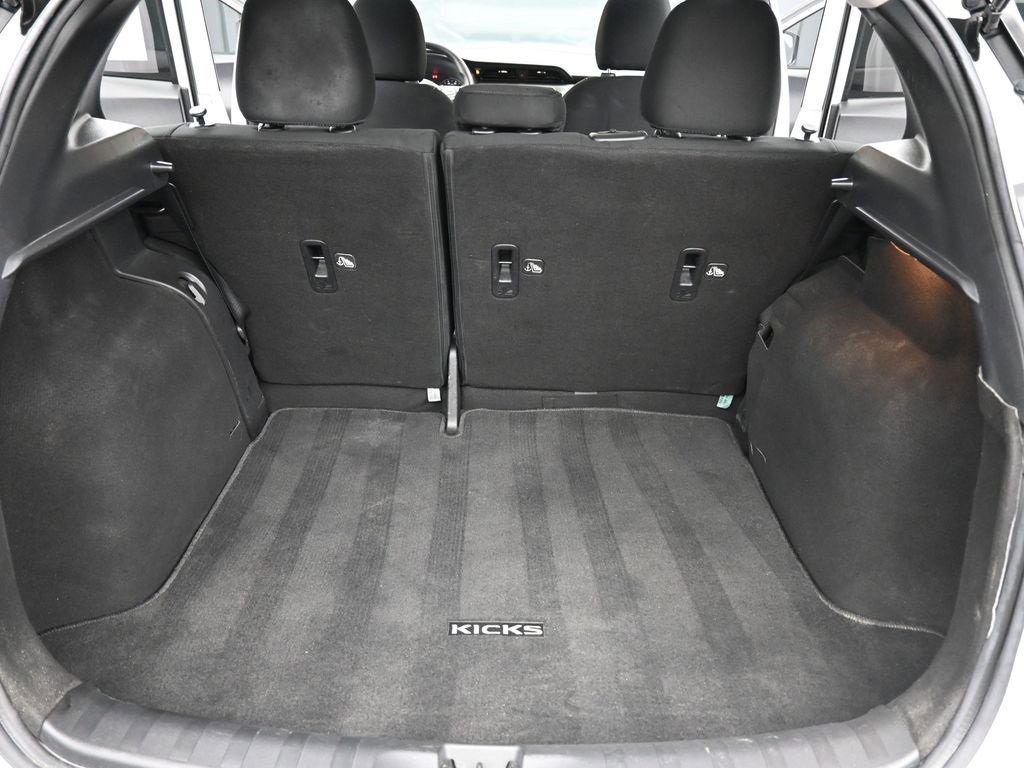 Used 2022 Nissan Kicks SV image 17