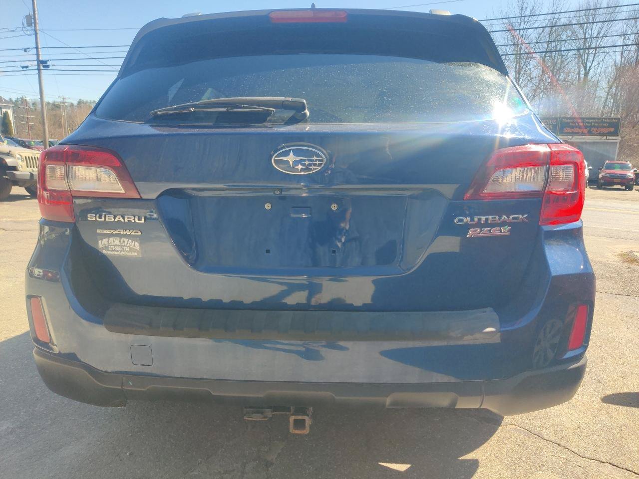 Used 2017 Subaru Outback 2.5i Premium AWD/4WD image 5