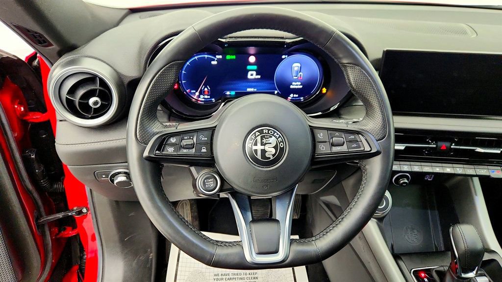 Used 2024 Alfa Romeo Tonale Ti image 16