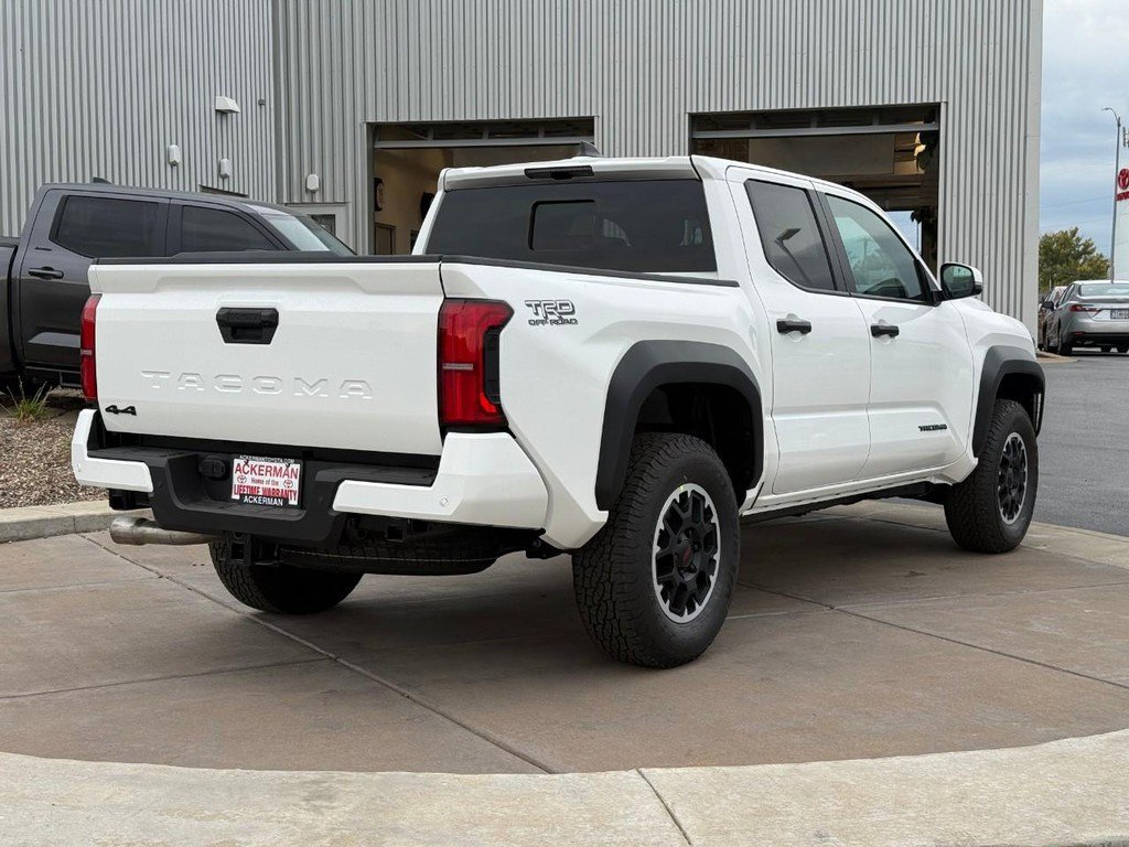 New 2025 Toyota Tacoma 4x4 Double Cab image 5