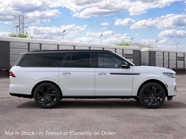 New 2027 Lincoln Navigator L Black Label AWD/4WD image 4