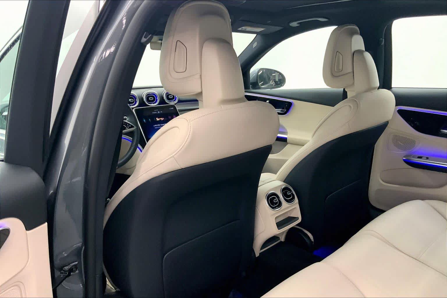 Used 2023 Mercedes-Benz C 300 Sedan image 16