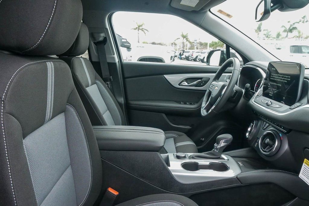 New 2026 Chevrolet Blazer LT w/ Convenience Package image 16