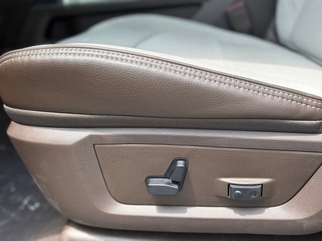 New 2026 RAM 2500 Laramie AWD/4WD image 17