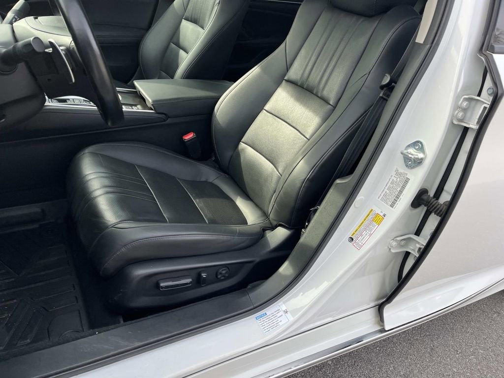 Used 2021 Honda Accord Touring image 27