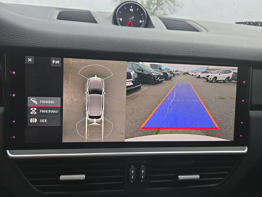 Used 2019 Porsche Cayenne AWD/4WD image 25