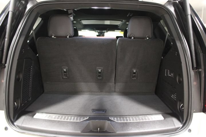 Used 2024 GMC Yukon Denali Ultimate AWD/4WD image 15
