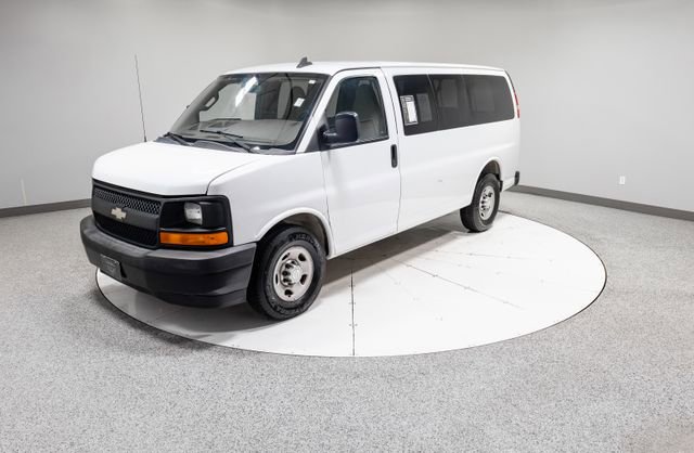 Used 2017 Chevrolet Express 2500 LS RWD image 28