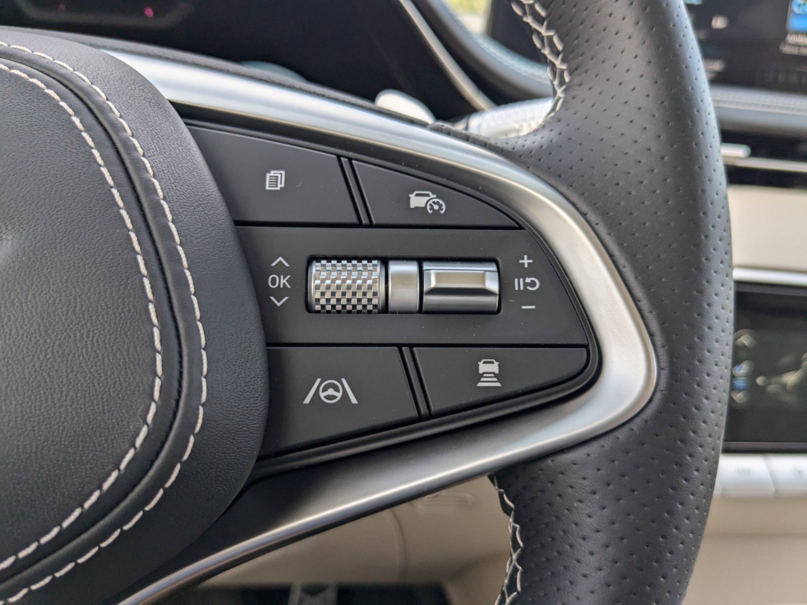 New 2025 Genesis GV70 3.5T Sport w/ Sport Prestige Package AWD/4WD image 22