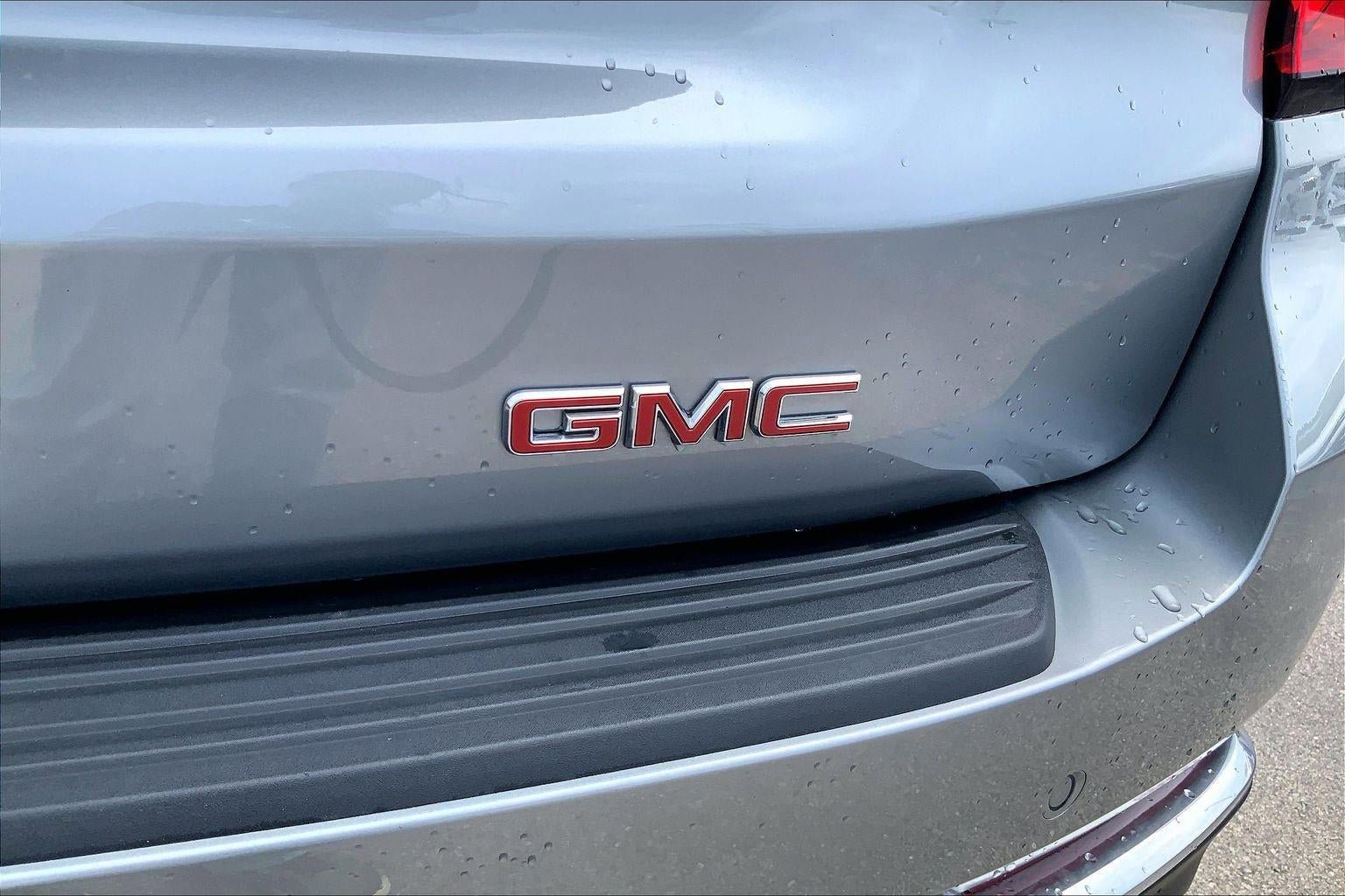 Used 2025 GMC Yukon Denali w/ Denali Reserve Package AWD/4WD image 8