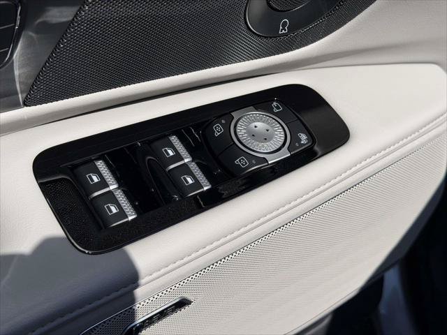 Used 2026 Lincoln Nautilus Premier w/ Equipment Group 102A AWD/4WD image 19