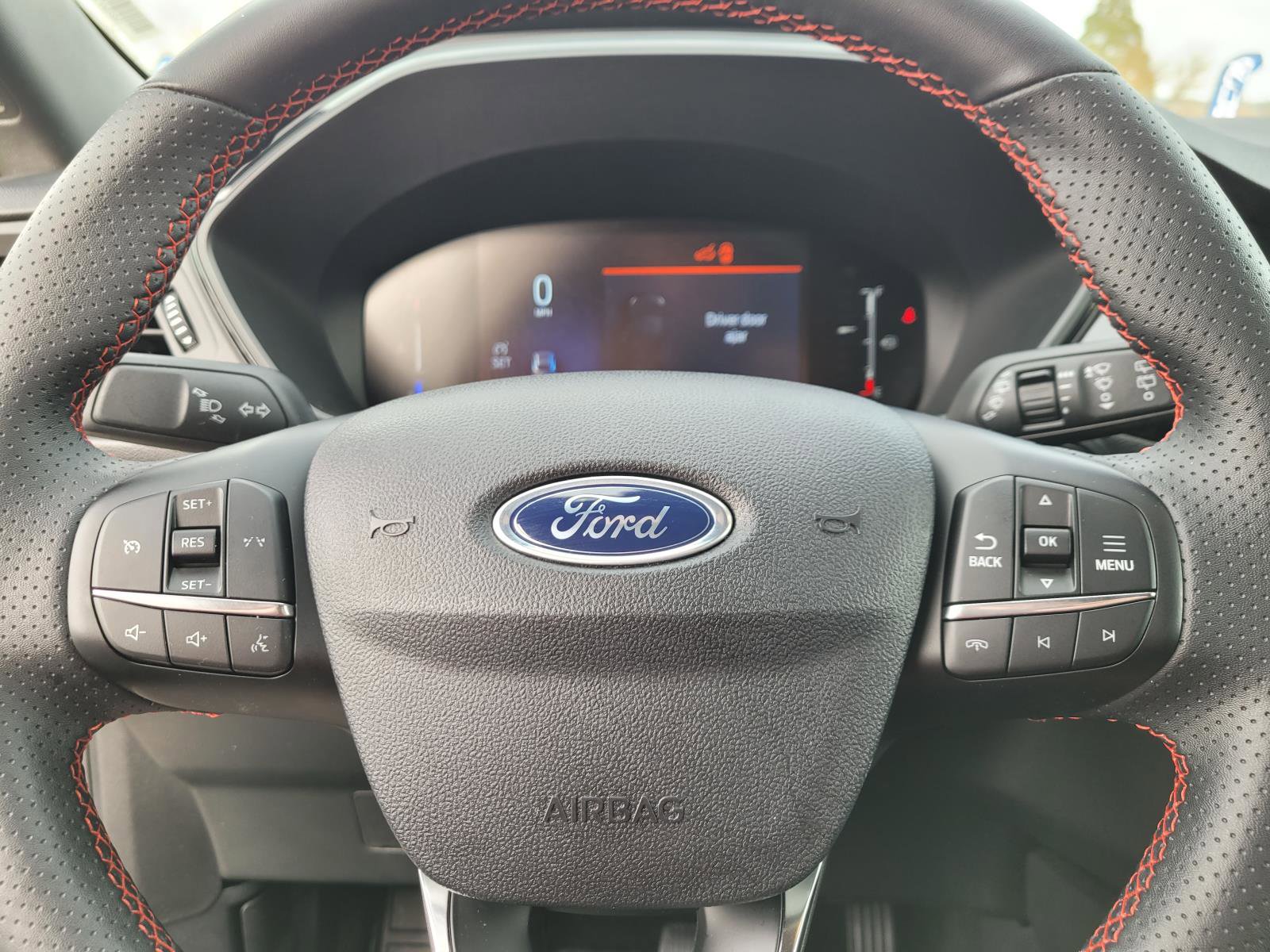 Used 2025 Ford Escape ST-Line AWD/4WD image 24