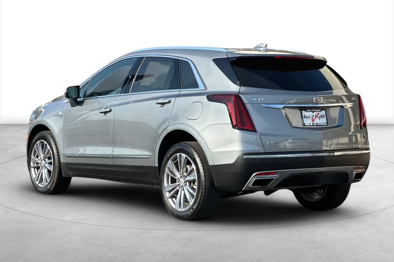 Used 2025 Cadillac XT5 Premium Luxury AWD/4WD image 4
