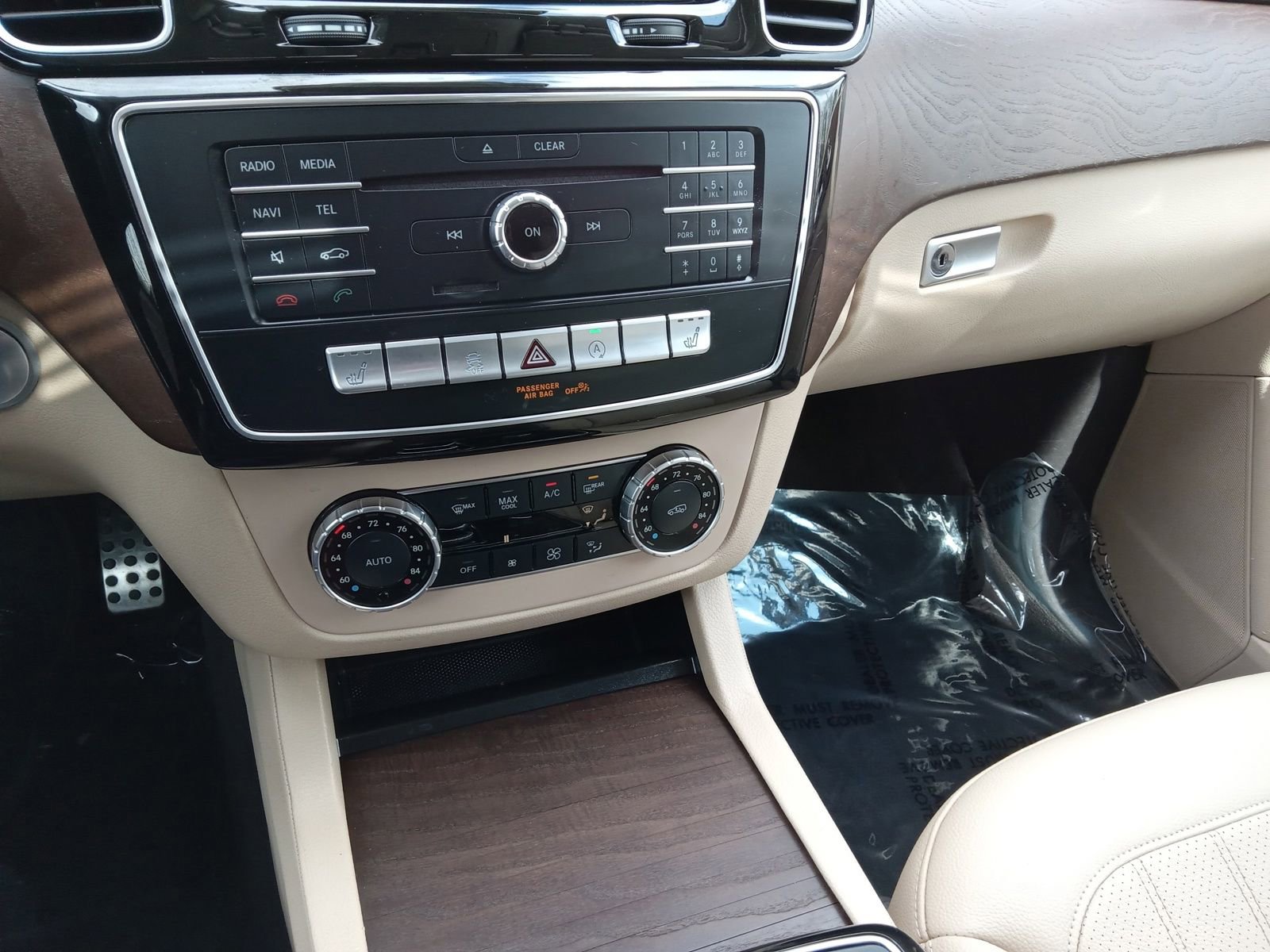 Used 2019 Mercedes-Benz GLE 400 4MATIC image 17