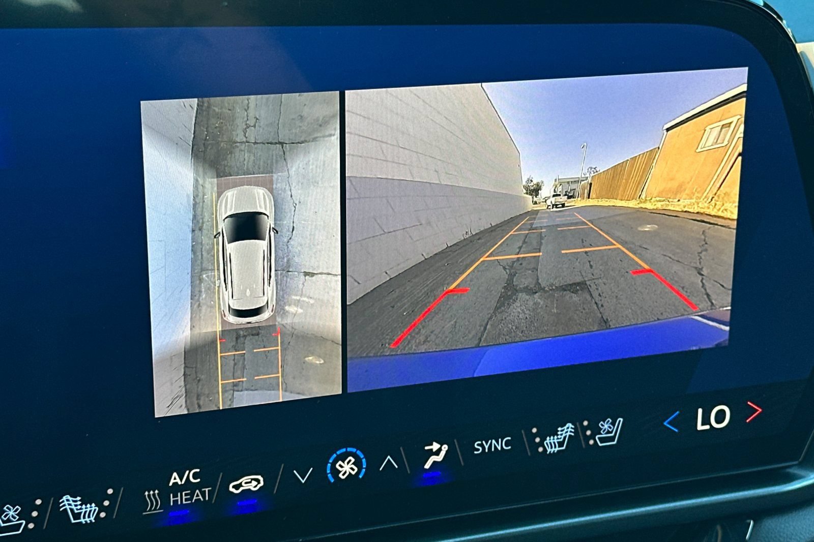 New 2025 Chevrolet Equinox EV RS w/ Active Safety Package 3 AWD/4WD image 20