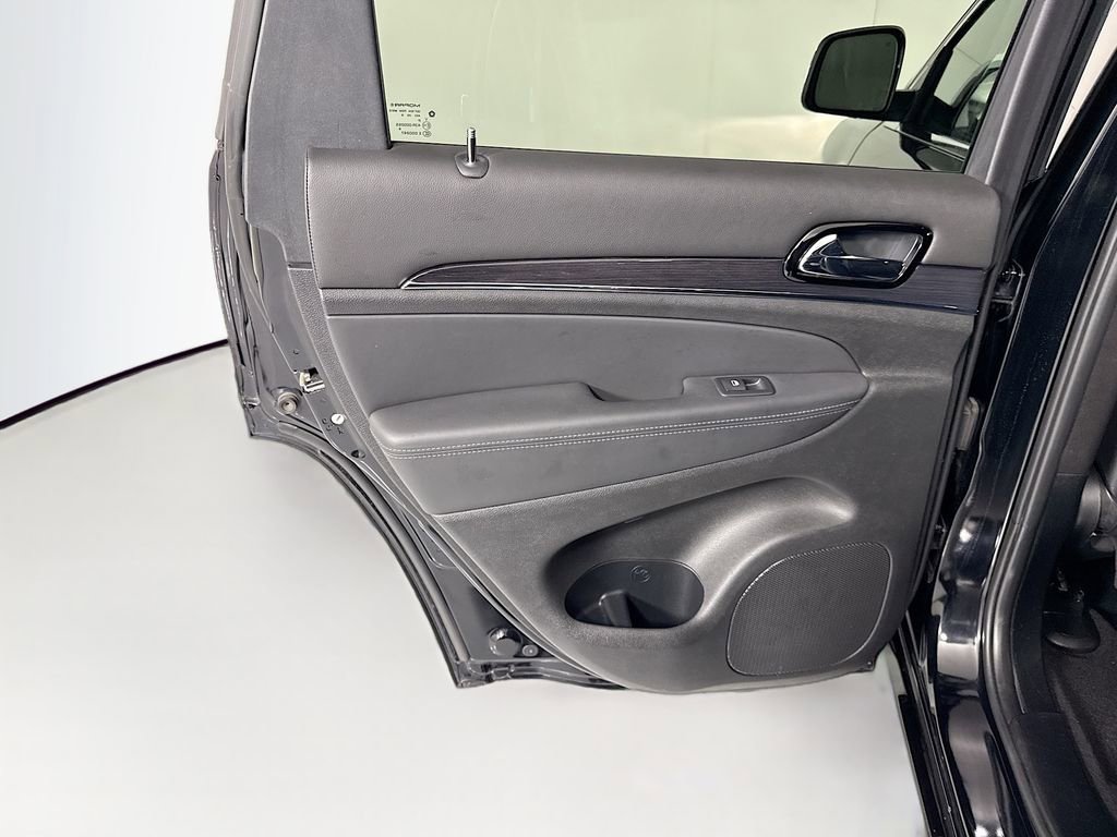 Used 2020 Jeep Grand Cherokee Overland image 26