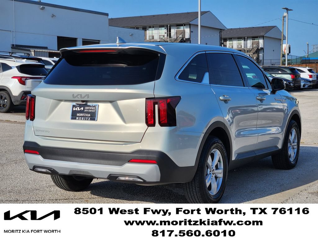 Certified 2026 Kia Sorento LX FWD image 4