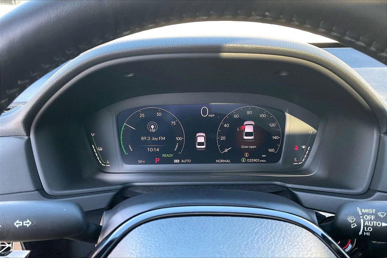 Used 2024 Honda Accord Touring image 11