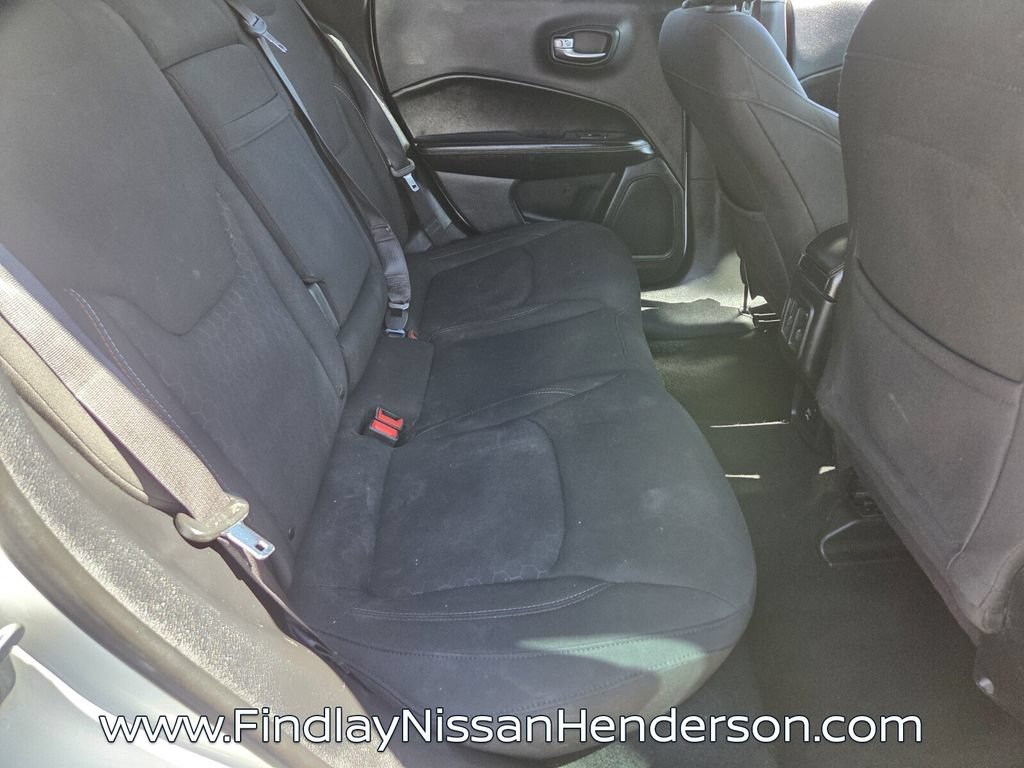 Used 2018 Jeep Compass Sport AWD/4WD image 16