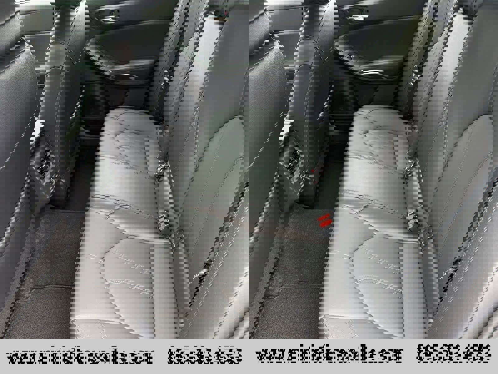 Used 2022 Toyota Avalon XLE w/ Moonroof Package image 29