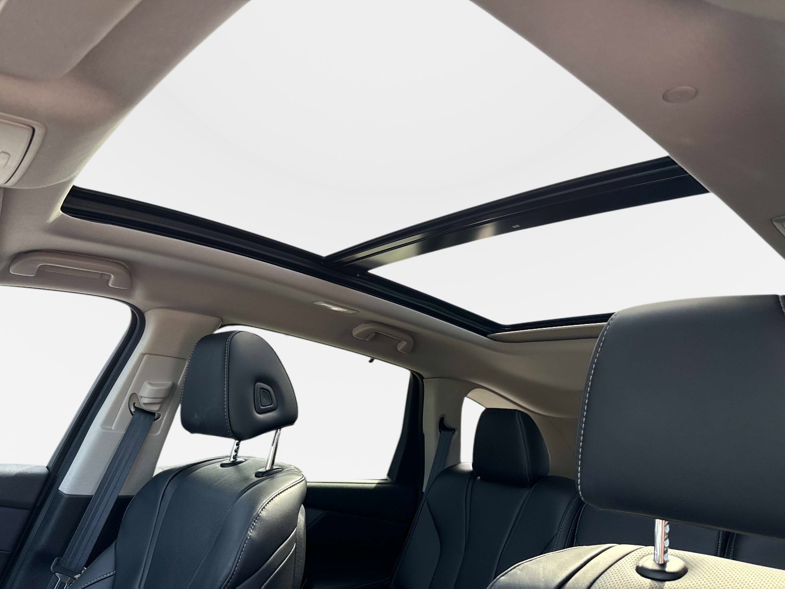 Certified 2024 Acura MDX FWD w/ Technology Package image 20