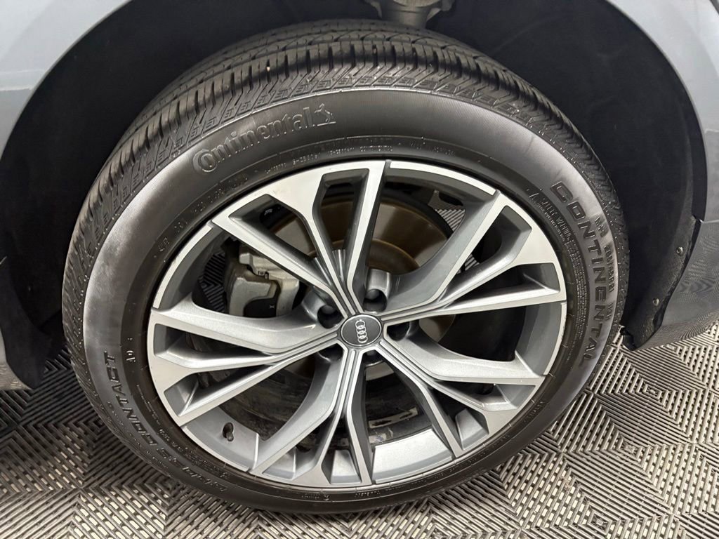 Used 2020 Audi Q8 Premium Plus AWD/4WD image 18