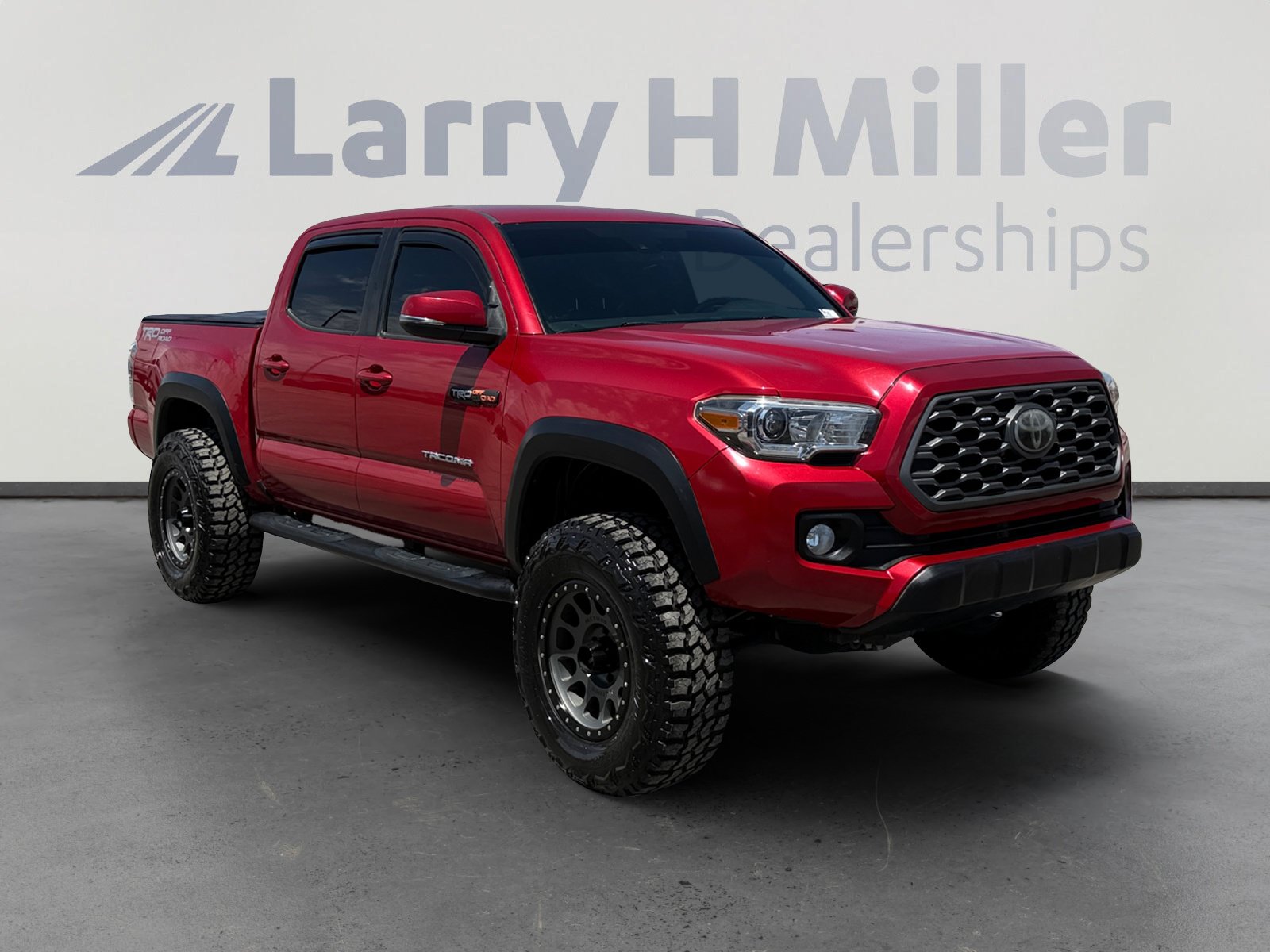 Used 2021 Toyota Tacoma TRD Off-Road w/ Technology Package RWD image 7