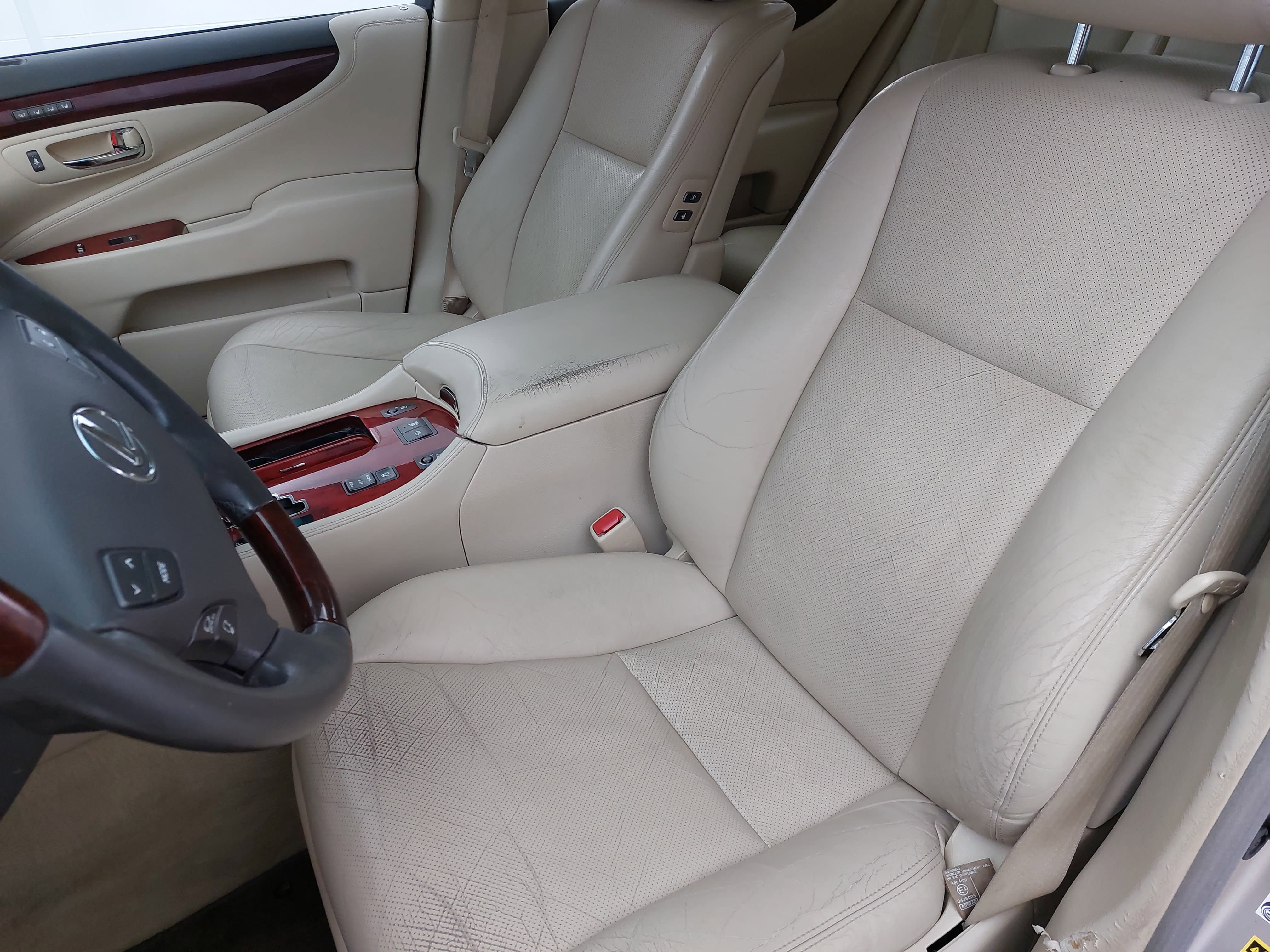 Used 2011 Lexus LS 460 w/ Luxury Value Edition RWD image 17
