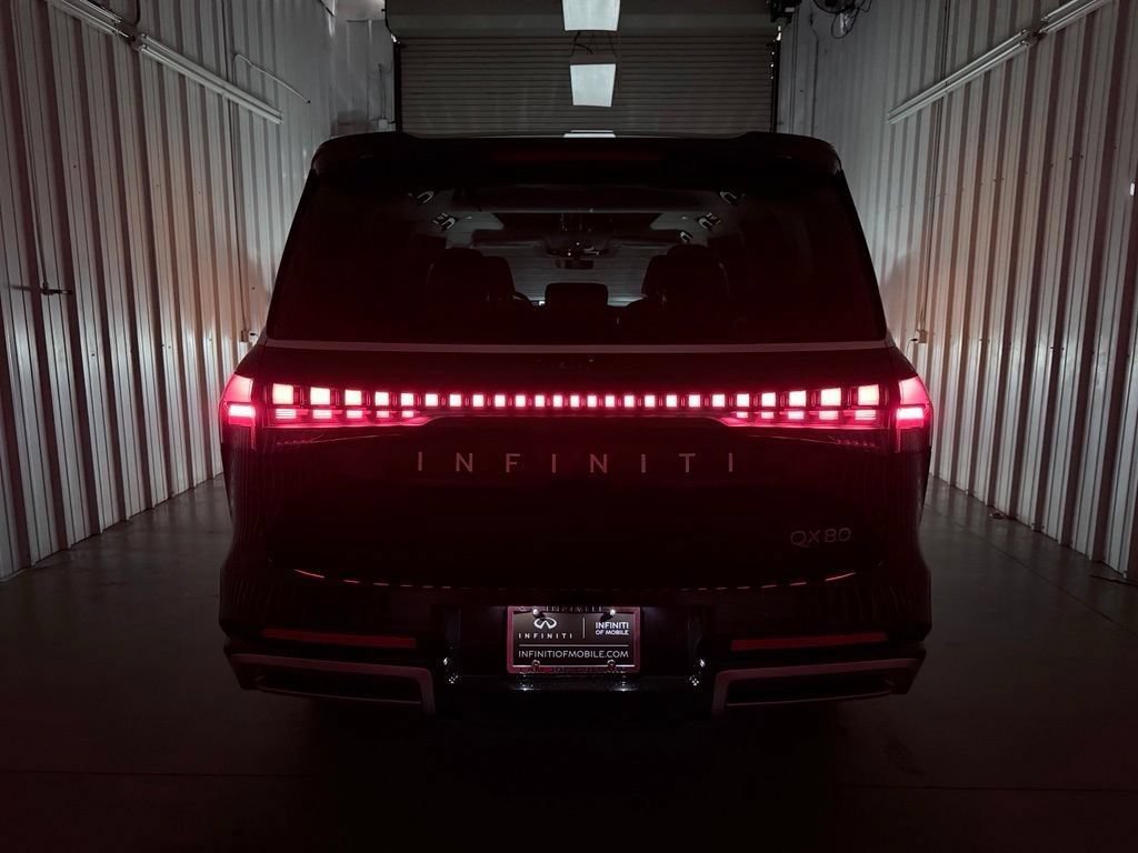 New 2027 INFINITI QX80 Luxe RWD image 9