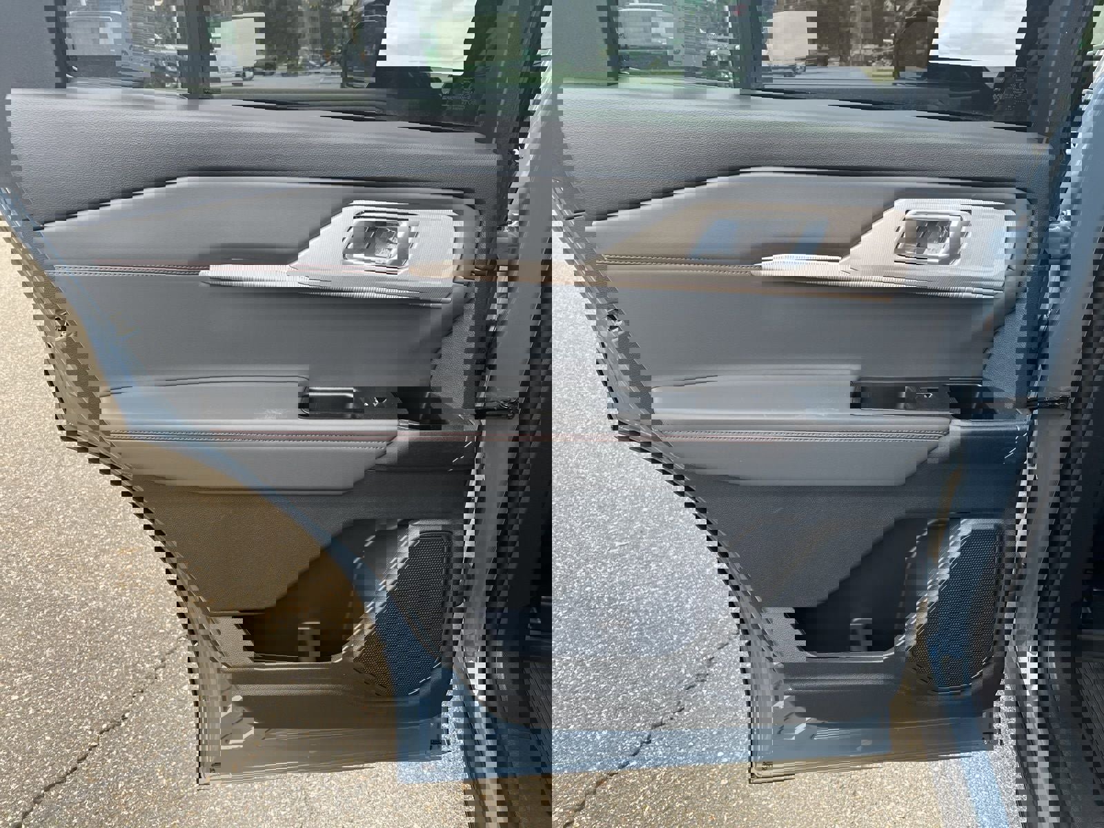 New 2026 Ford Explorer Active image 13