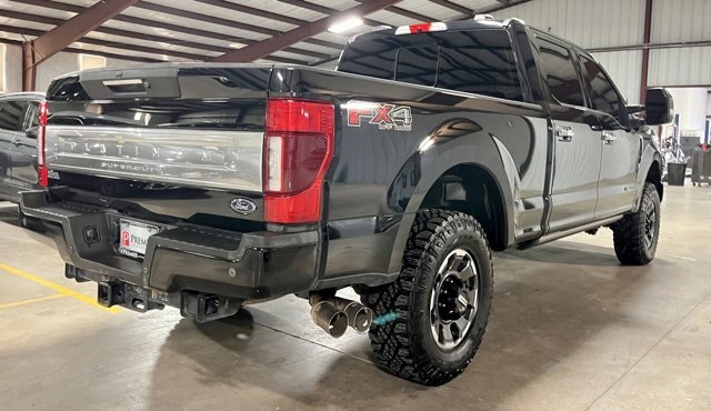 Used 2022 Ford F350 Platinum image 3