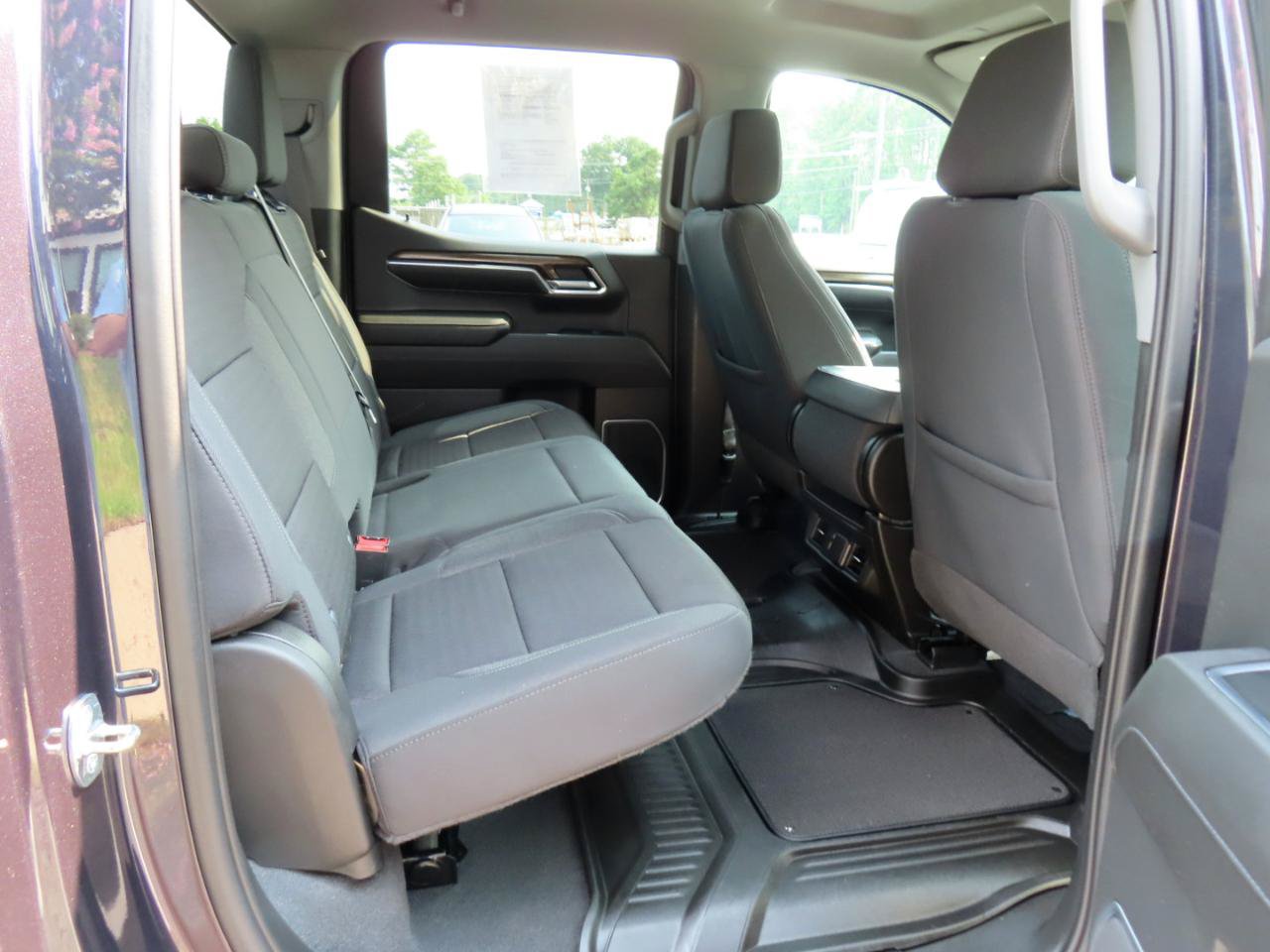 Used 2023 Chevrolet Silverado 1500 LT w/ Protection Package AWD/4WD image 20