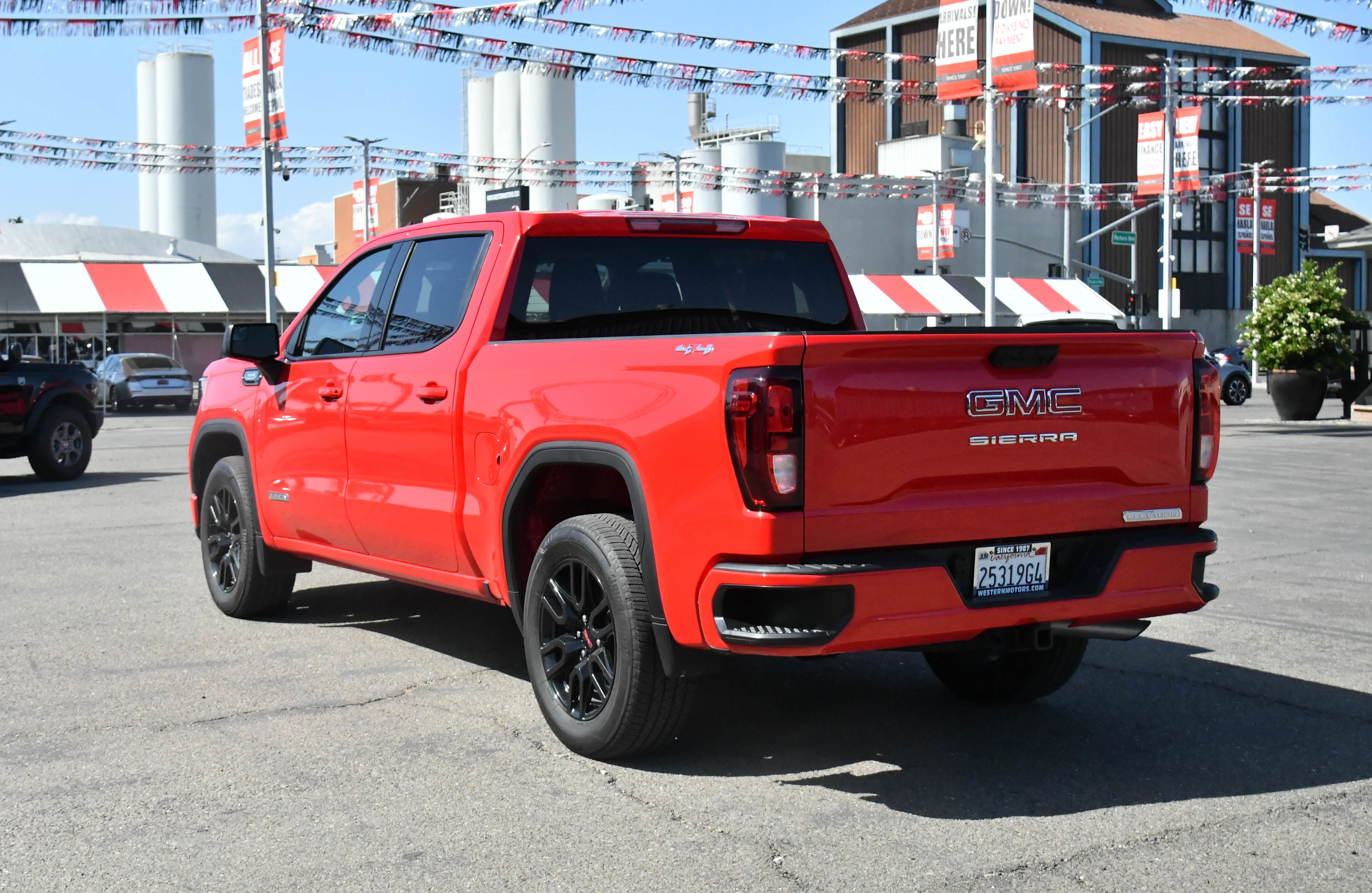 Used 2025 GMC Sierra 1500 Elevation AWD/4WD image 6