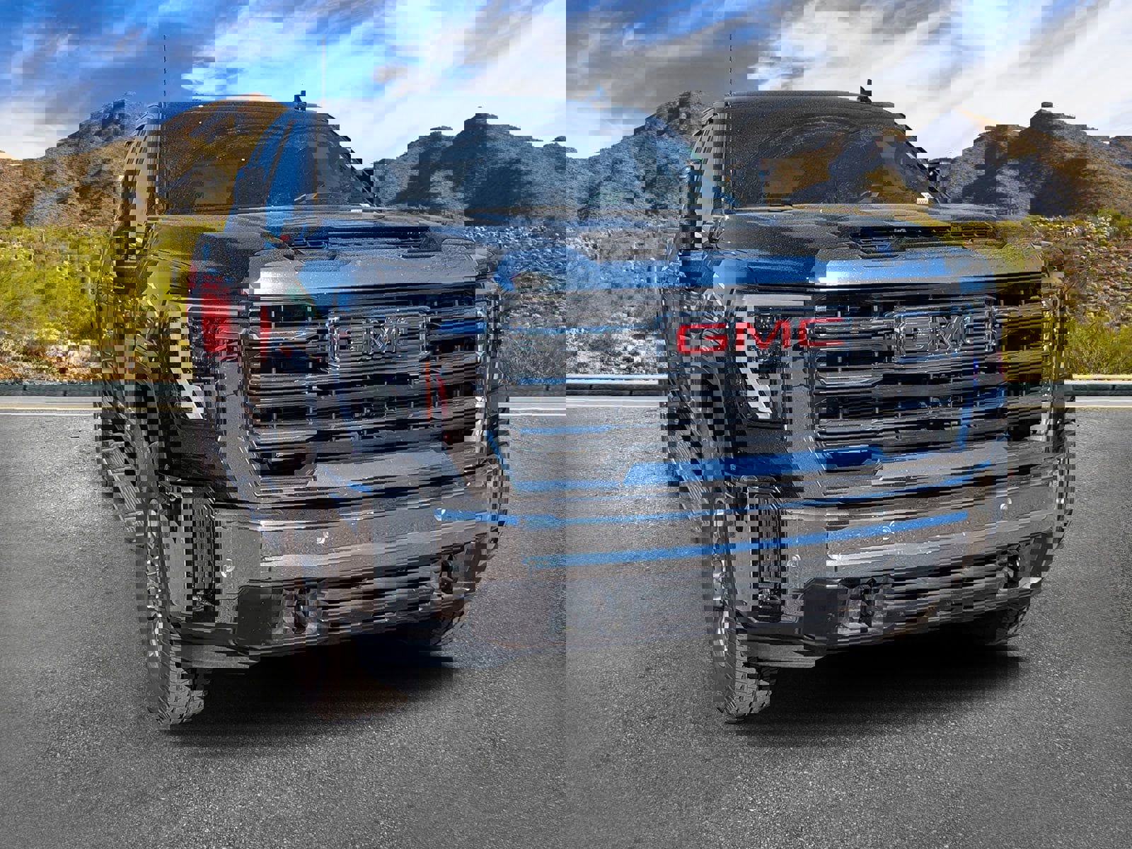 Used 2024 GMC Sierra 2500 SLT w/ SLT Premium Package image 3