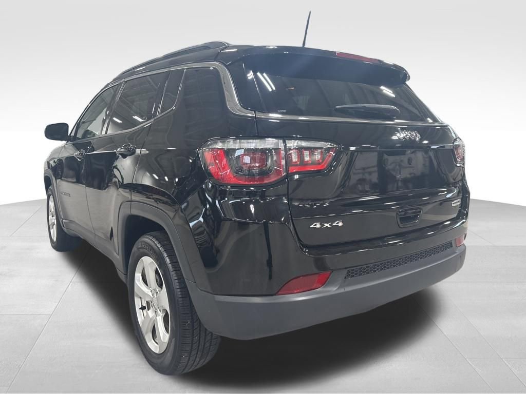 Used 2018 Jeep Compass Latitude w/ Cold Weather Group image 16