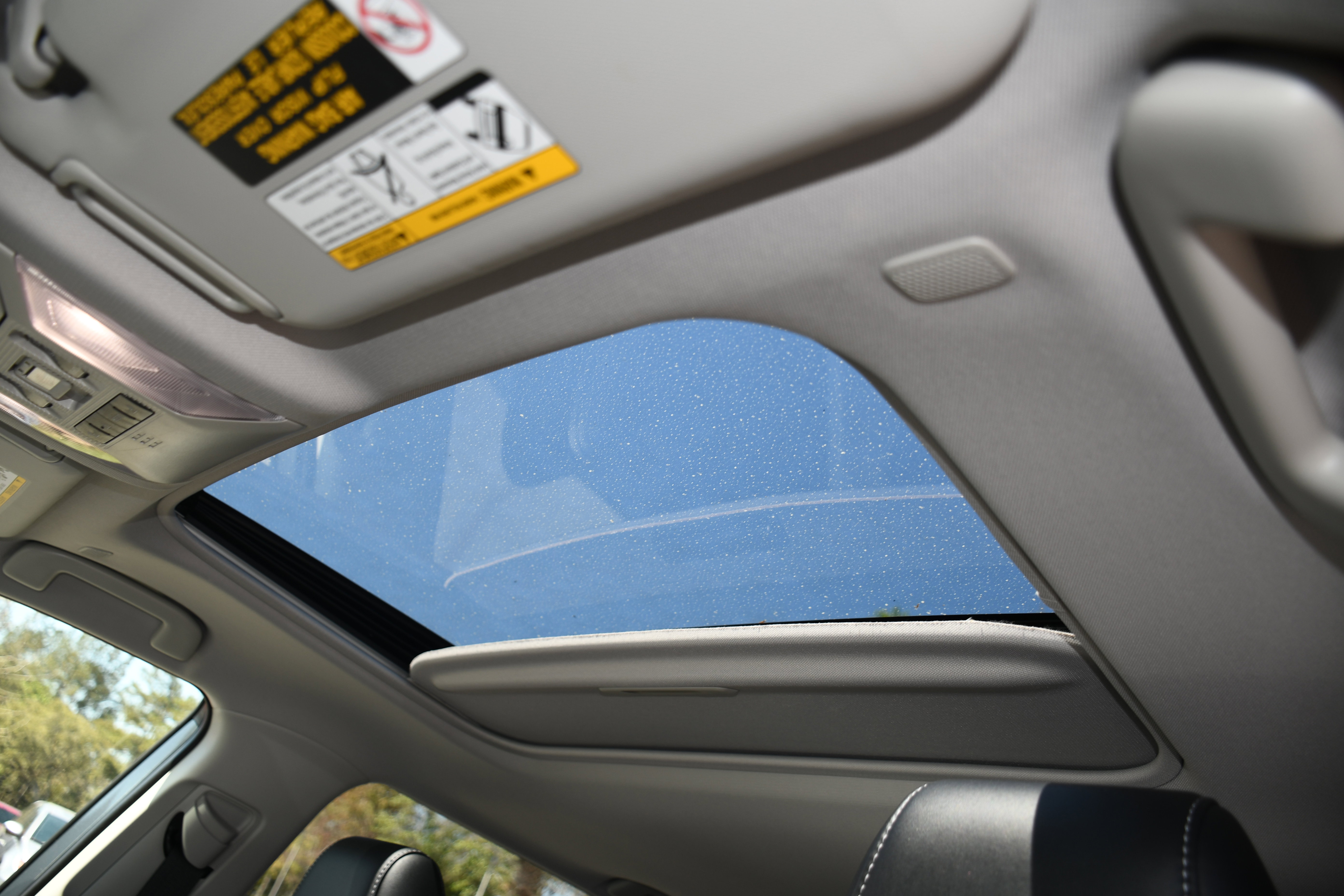 Used 2024 Toyota RAV4 Limited image 7