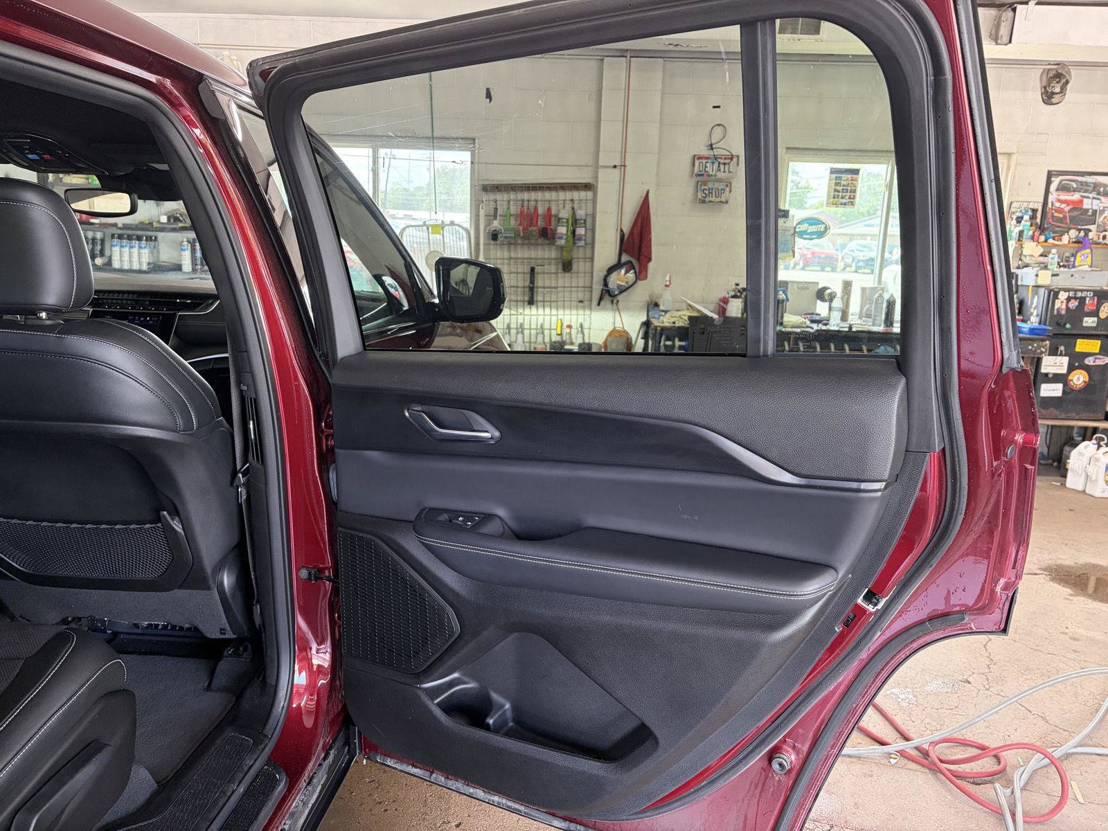 Used 2023 Jeep Grand Cherokee L Laredo AWD/4WD image 22