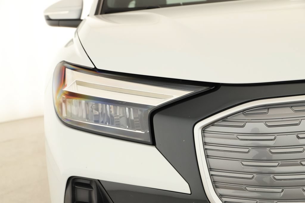 Used 2023 Audi Q4 e-tron Premium Plus w/ Premium Plus RWD image 36