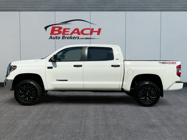 Used 2020 Toyota Tundra SR5 w/ TRD Off-Road Package AWD/4WD image 7