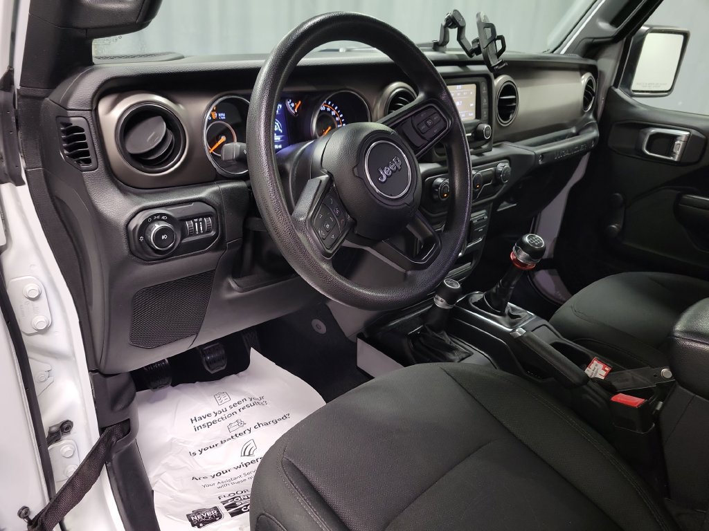 Used 2020 Jeep Wrangler Sport AWD/4WD image 17
