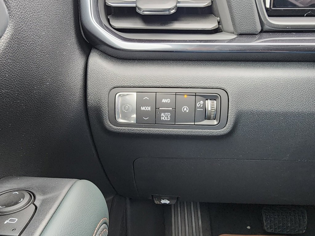 New 2026 GMC Terrain AT4 w/ Convenience Package III image 18